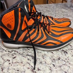 Adidas D Rose Men's Size 13.5 Orange & Black Basketball Shoes